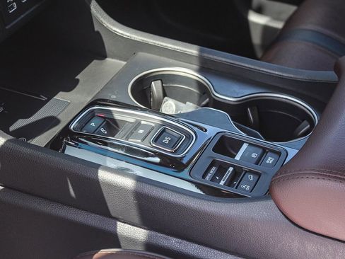 Certified 2023 Honda Pilot Elite image 20