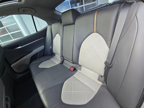 Used 2018 Toyota Camry XLE w/ Audio Package image 14