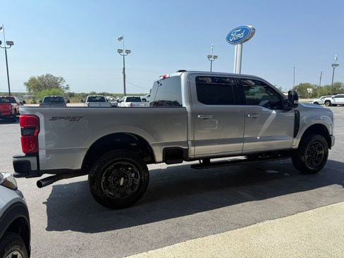 Used 2024 Ford F250 XLT w/ XLT Premium Package AWD/4WD image 5