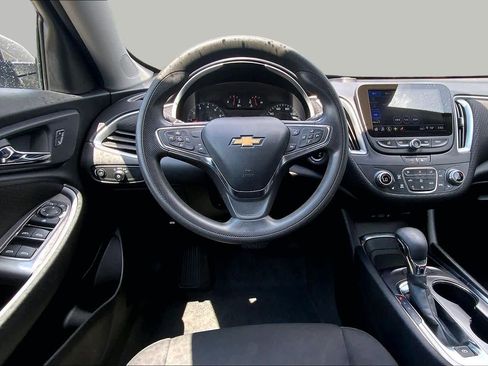 Used 2024 Chevrolet Malibu LT FWD image 6