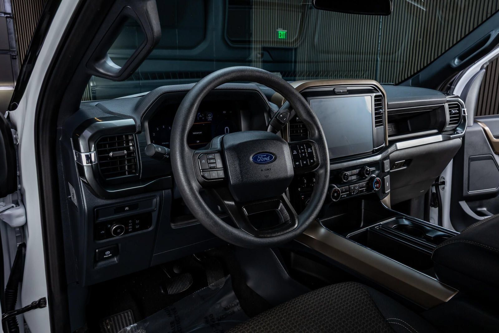 Used 2025 Ford F150 STX w/ Equipment Group 201A FX4 AWD/4WD image 17