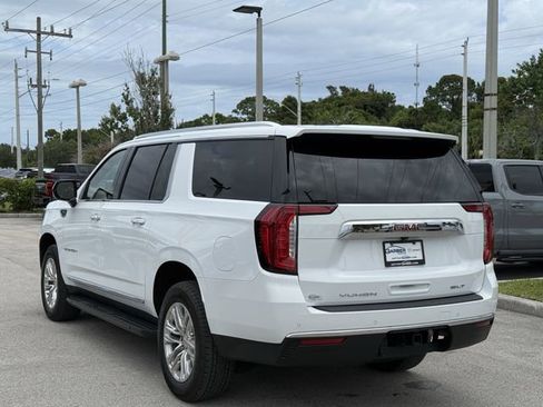 Used 2024 GMC Yukon XL SLT RWD image 2