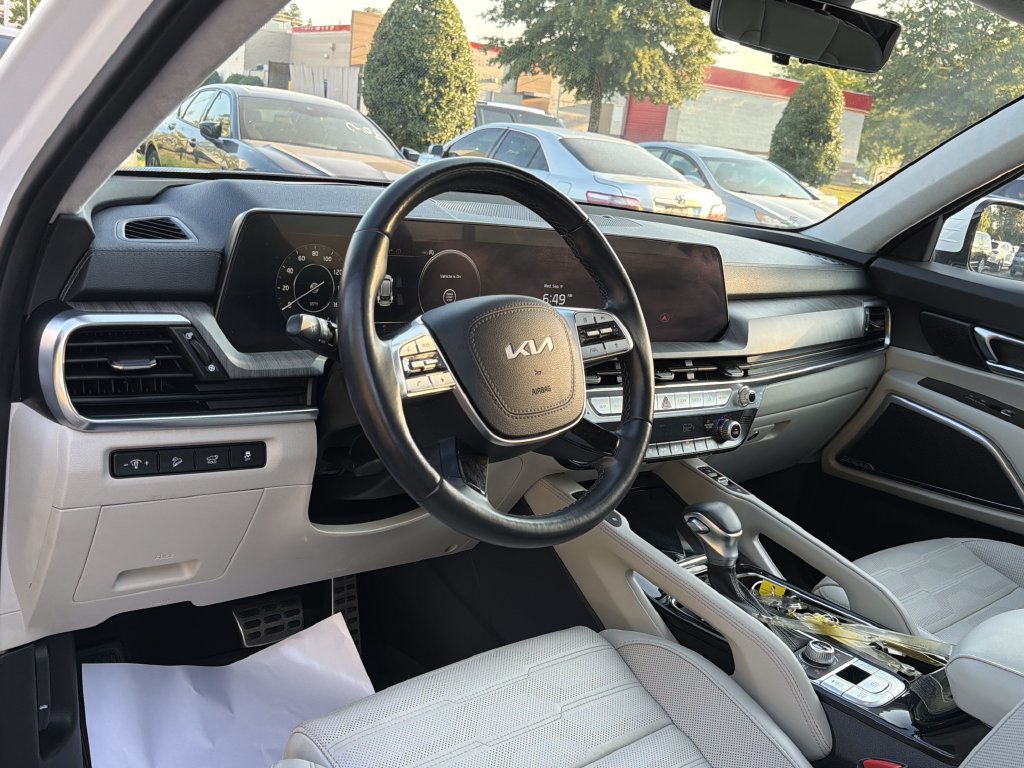 Used 2024 Kia Telluride SX Prestige AWD/4WD image 10