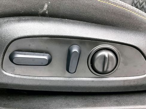 Used 2023 Chevrolet Equinox LT AWD/4WD image 31
