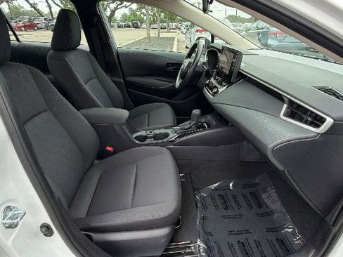 Certified 2025 Toyota Corolla LE w/ LE Premium Package FWD image 38