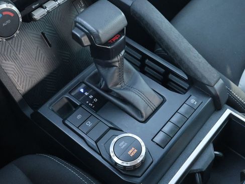 Used 2024 Toyota Tacoma TRD Sport image 22