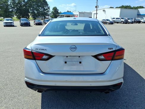 Used 2024 Nissan Altima 2.5 SR FWD image 4