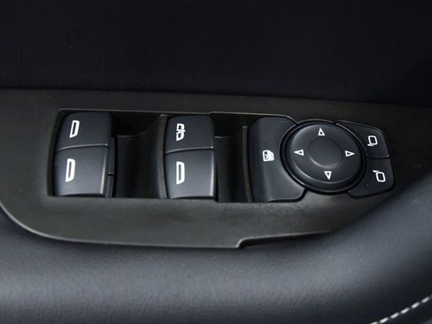 Used 2024 Chevrolet Blazer LT w/ Driver Confidence Package FWD image 19