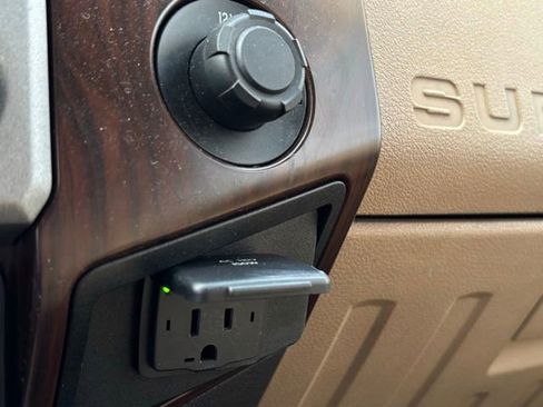 Used 2015 Ford F350 Lariat image 42