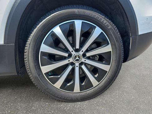 Used 2020 Mercedes-Benz GLB 250 4MATIC image 31