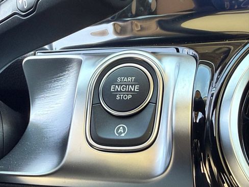 New 2026 Mercedes-Benz GLB 250 image 24