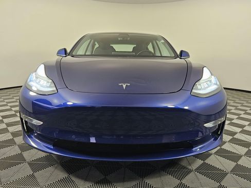 Used 2019 Tesla Model 3 Standard Range Plus image 2