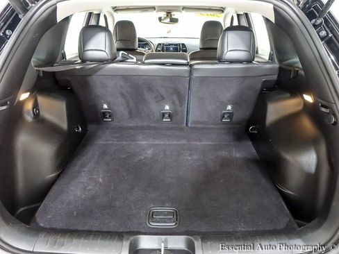 Used 2019 Jeep Cherokee Limited AWD/4WD image 26