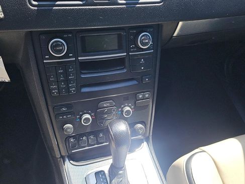 Used 2012 Volvo XC90 3.2 R-Design image 12