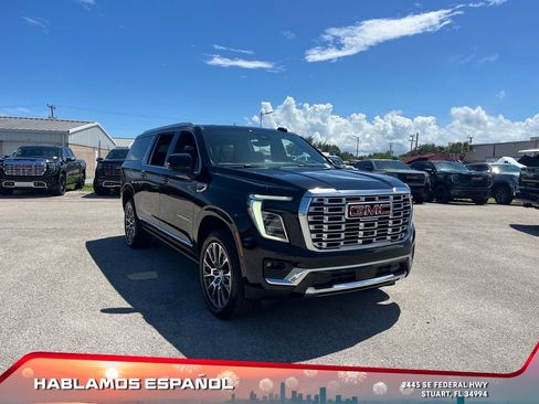 New 2025 GMC Yukon XL Denali w/ Denali Reserve Package image 4