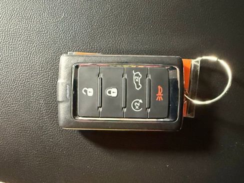 Certified 2022 Jeep Grand Cherokee L Limited w/ Luxury Tech Group II image 23