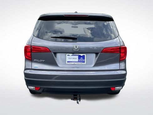Certified 2018 Honda Pilot EX image 5