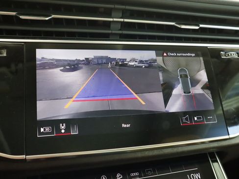 Used 2025 Audi Q8 Premium w/ Black Optic Package image 16