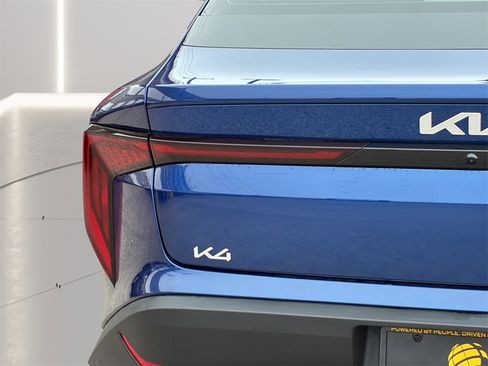 New 2025 Kia K4 LXS image 29