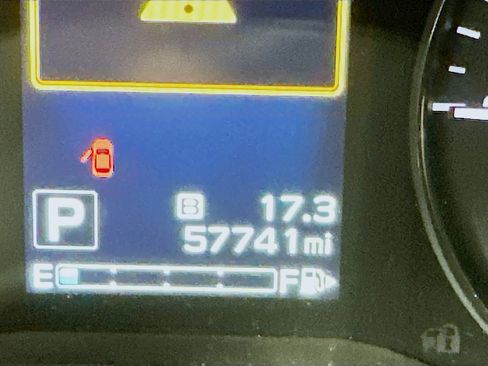 Used 2018 Subaru Crosstrek 2.0i Premium w/ Eyesight System image 19