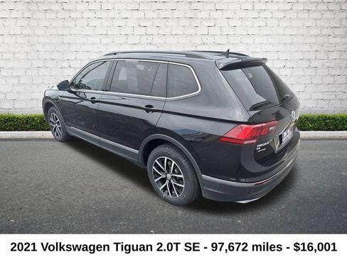 Used 2021 Volkswagen Tiguan SE FWD image 19
