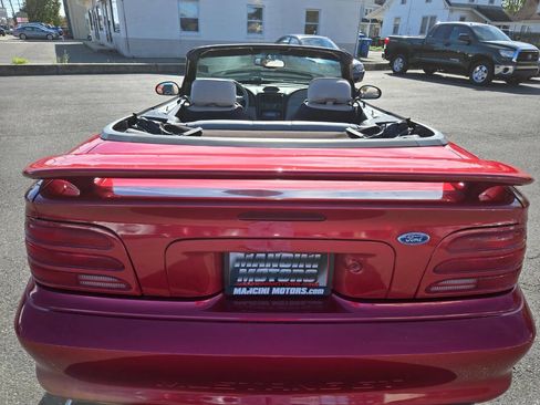Used 1994 Ford Mustang GT image 12