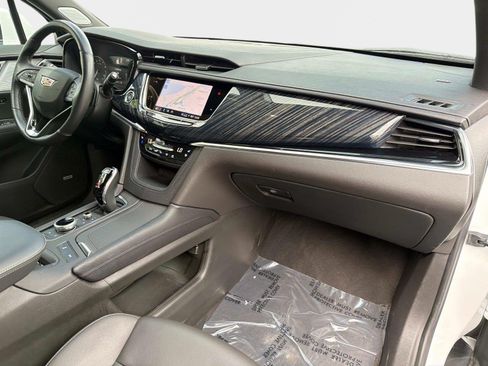 Used 2024 Cadillac XT6 Premium Luxury AWD/4WD image 23