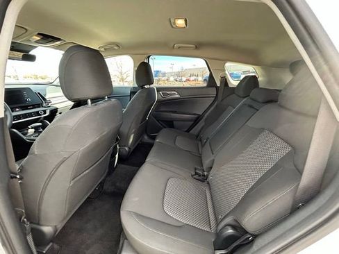 Used 2024 Kia Sportage LX image 21