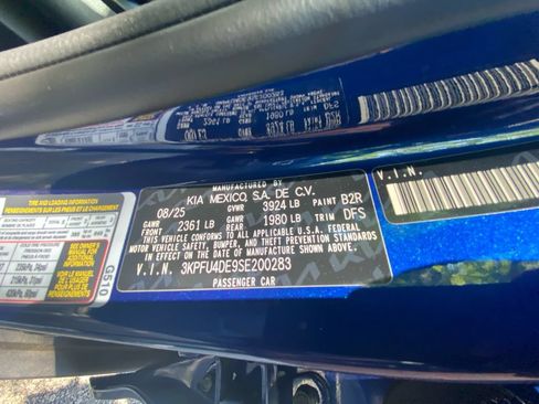 Used 2025 Kia K4 EX FWD image 28