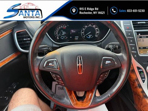 Used 2017 Lincoln MKX Reserve FWD image 7