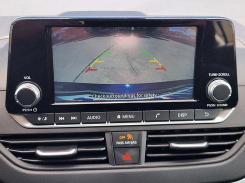 Used 2024 Nissan Altima 2.5 S FWD image 18