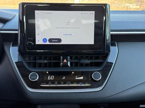 Used 2024 Toyota Corolla LE image 12