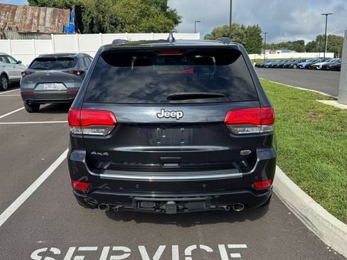 Used 2016 Jeep Grand Cherokee Overland AWD/4WD image 12