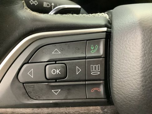 Used 2021 Jeep Grand Cherokee L Limited image 17