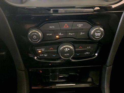 Used 2019 Chrysler 300 S w/ 300S Premium Group image 34