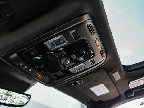 Used 2025 Cadillac Escalade V w/ LPO, Floor Liner Package image 36