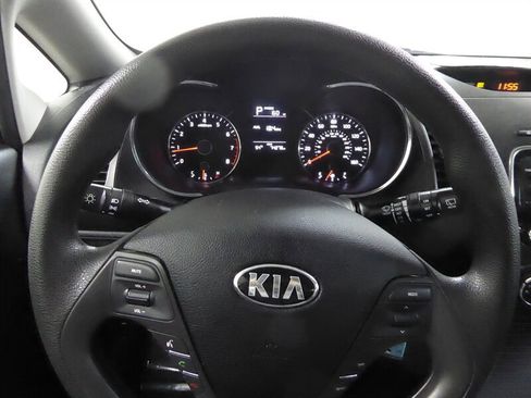Used 2018 Kia Forte LX image 11