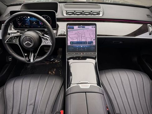 Used 2022 Mercedes-Benz S 500 4MATIC w/ AMG Line Package image 20