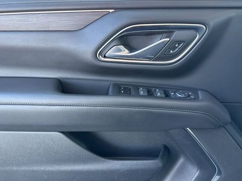 Used 2024 Chevrolet Tahoe LT image 17