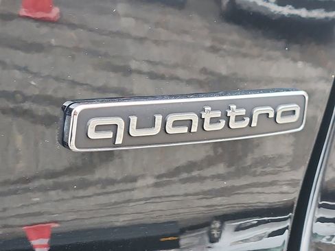 Used 2024 Audi Q4 e-tron Premium Plus image 36