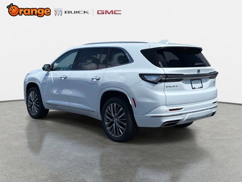 New 2026 Buick Enclave Avenir w/ Super Cruise Package FWD image 5