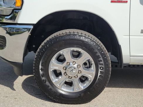 Used 2023 RAM 2500 Big Horn w/ Cold Weather Group AWD/4WD image 6