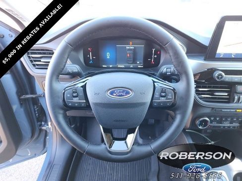 Used 2025 Ford Escape Active w/ Cold Weather Package image 19