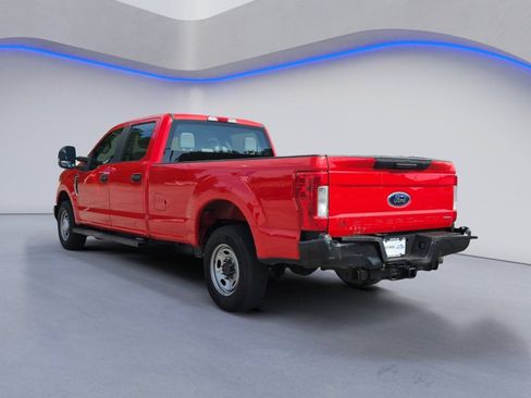 Used 2019 Ford F250 XL w/ Power Equipment Group RWD image 3