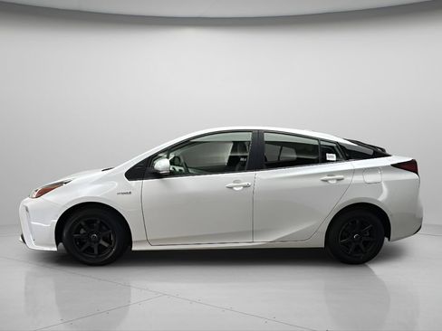 Used 2021 Toyota Prius LE w/ Carpet Mat Package (TMS) AWD/4WD image 3