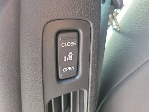 Used 2025 Honda Odyssey EX-L image 11