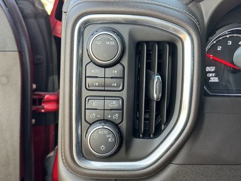 Used 2022 Chevrolet Silverado 1500 LT image 19