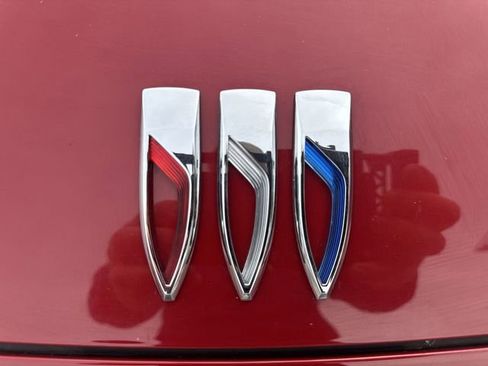 Certified 2025 Buick Envision Sport Touring image 31