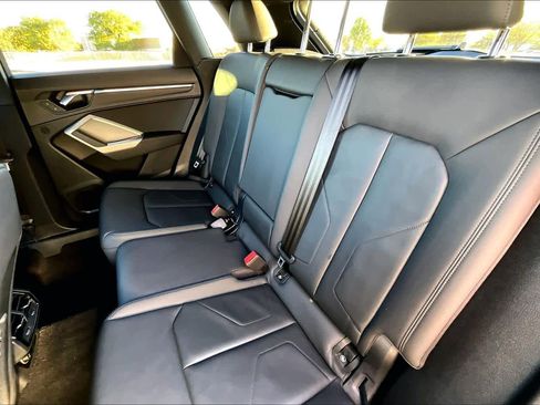 Used 2020 Audi Q3 2.0T Premium w/ Convenience Package image 20