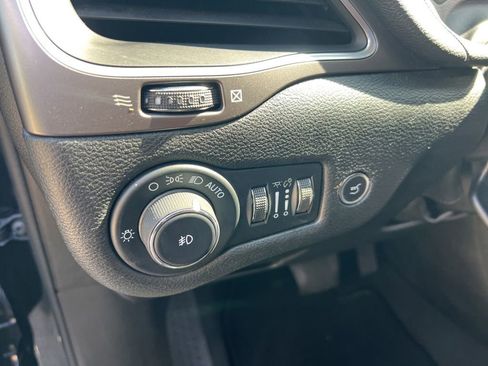 Certified 2022 Jeep Cherokee Latitude Lux FWD image 60
